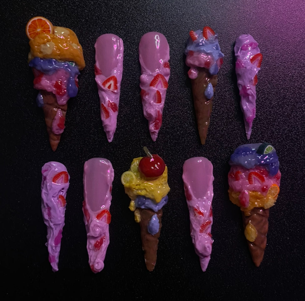 Strawberry Sundae | Press on nails