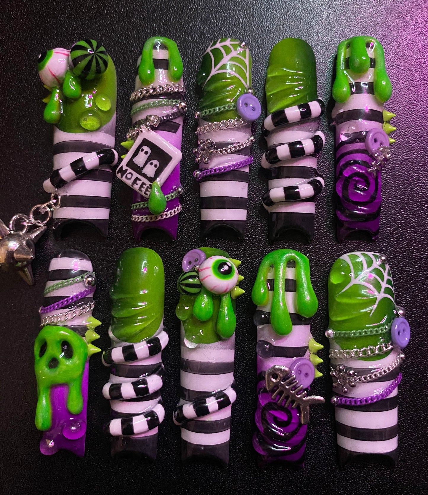 BeetleJuice | Press on nails