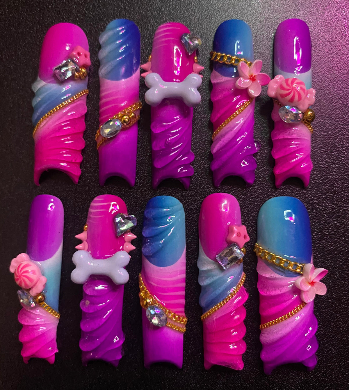 Astro | Press on nails