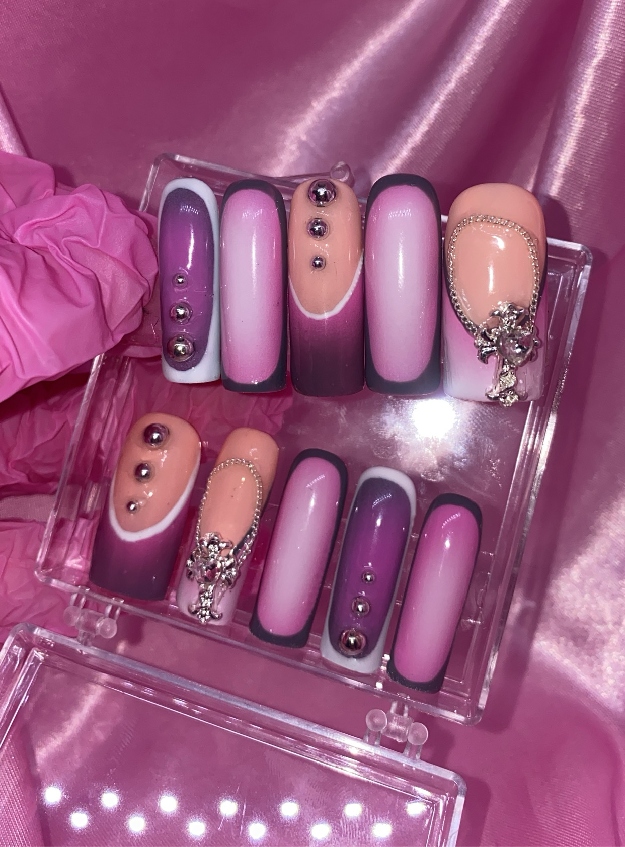 virtual violet | press on gel nails