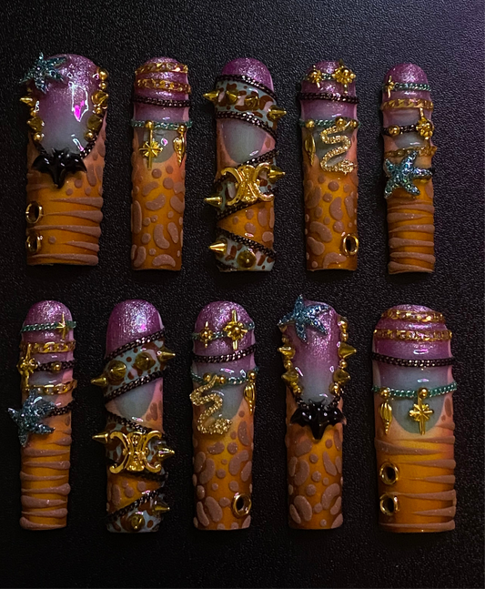 Cleo | Press on nails