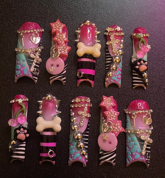 Monstå | Press on nails