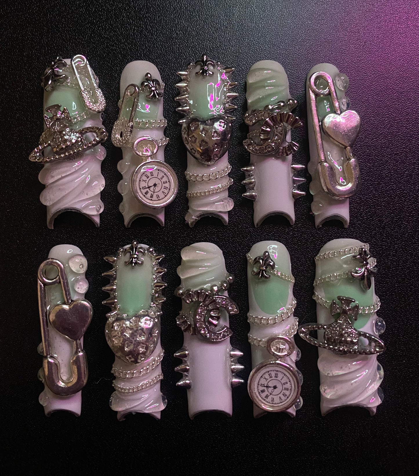 Icy | Press on nails