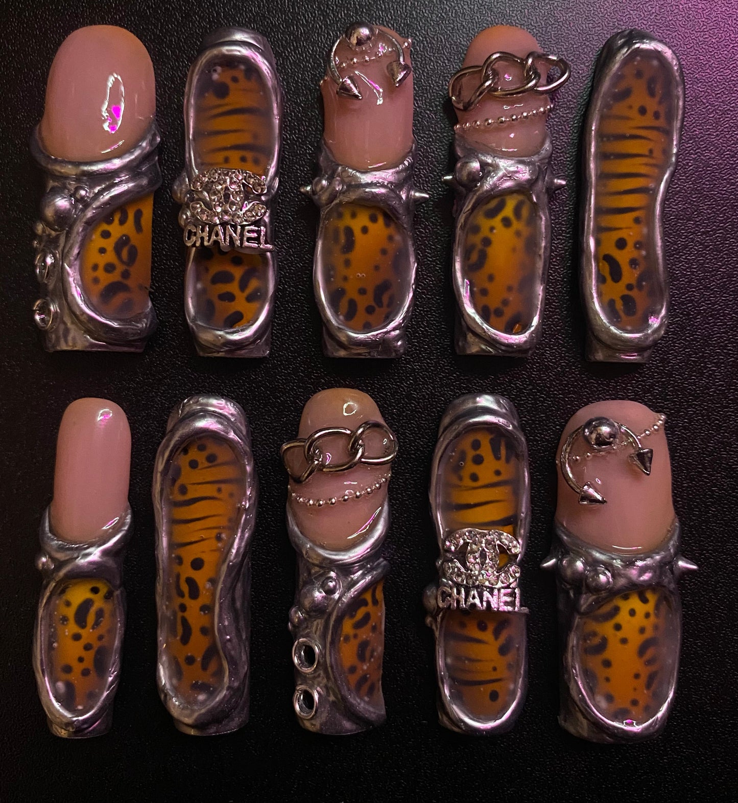 Raw | Press on nails