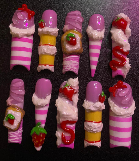 Strawb | Press on nails