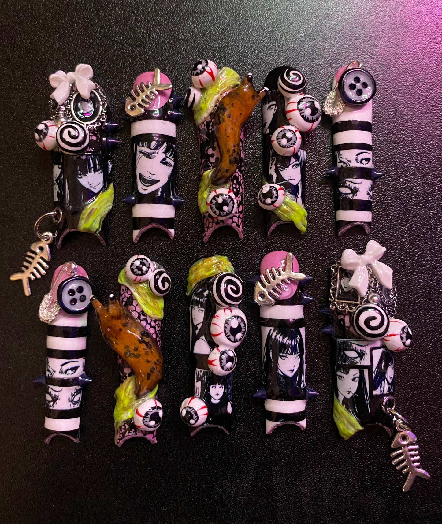 junji | Press on nails