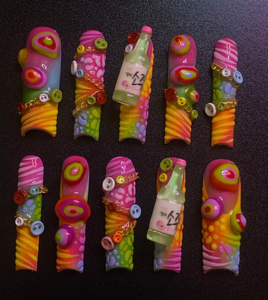 Loopsie | Press on nails