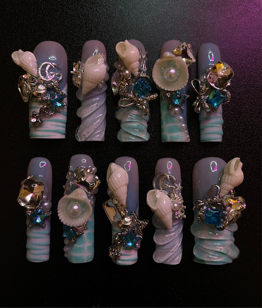 Aqua | Press on nails