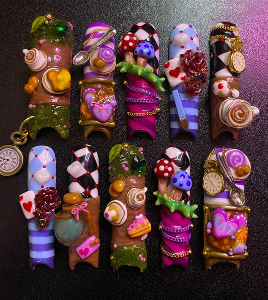 Wonderland | Press on nails