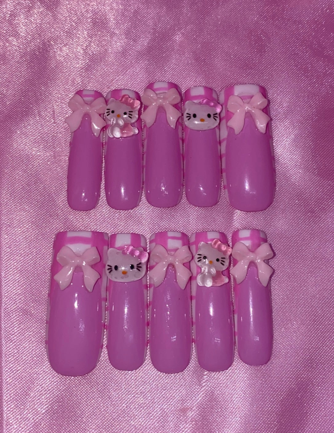 Hello Kitty Picnic | press on gel nails