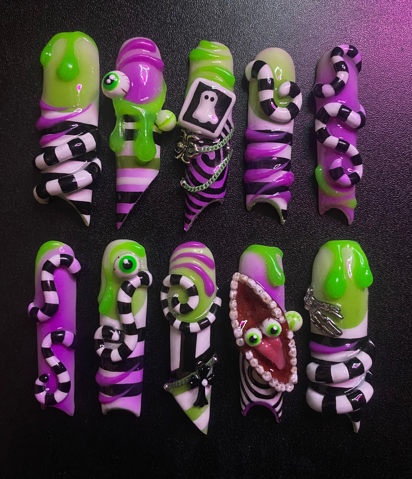 Beetlejuice 2 | Press on nails